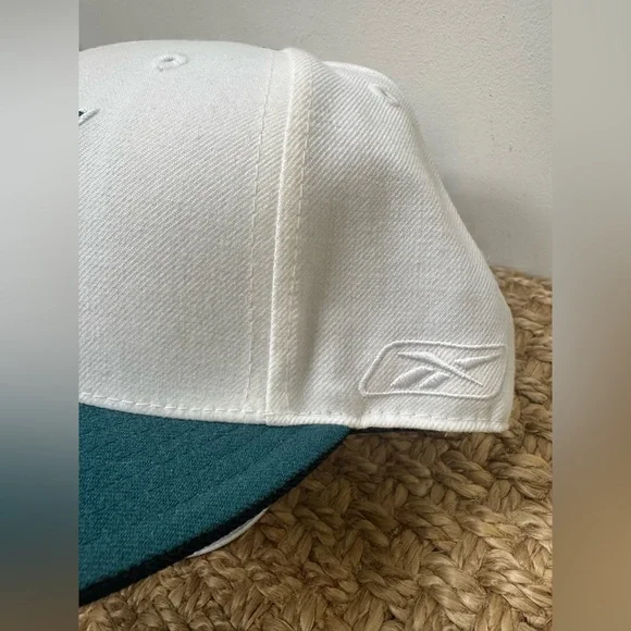 NWT NFL Reebok Philadelphia Eagles Hat - Picture 2 of 5